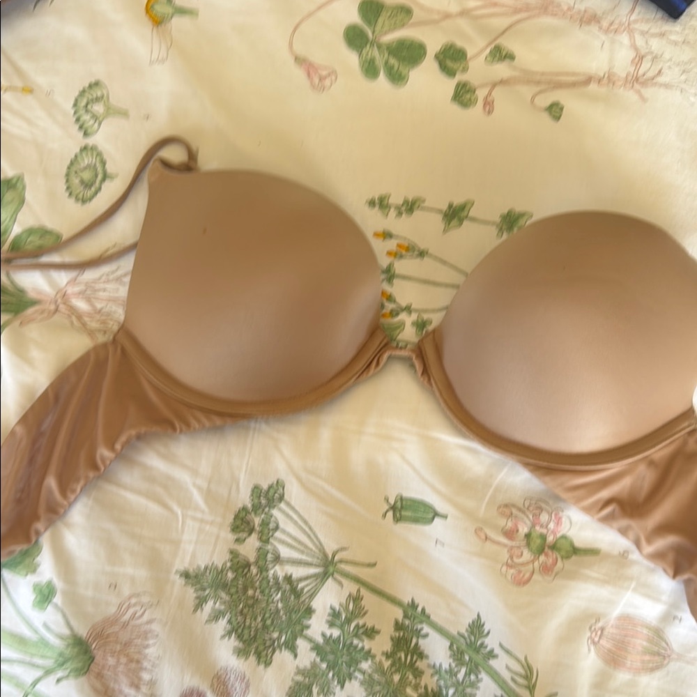 Victoria's Secret Tan Seamless T-Shirt Bra
